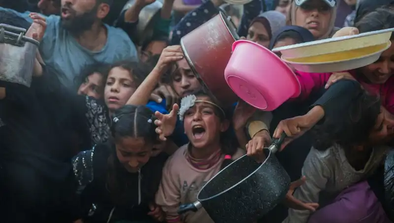 Gazze'de Açlık Krizi Artıyor: Un Stokları Tükendi, Halk Tehlikede