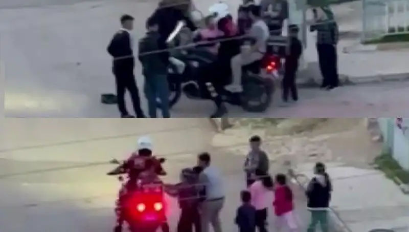 Polis Memurunun Çocuklara Motorlu Taşıma Sevinci