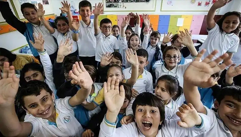 Türkiye’de 9 Günlük Tatilin Ardından Okullarda Yeniden Eğitim Zili Çalıyor!