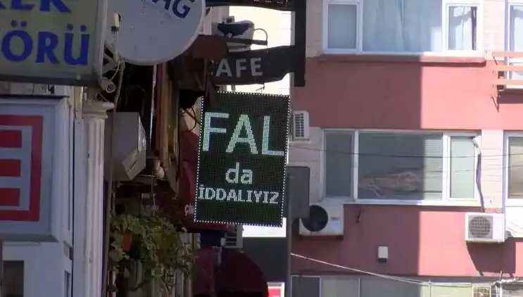 Fal Bakanlara Kötü Haber: Para Karşılığı Fala Hapis Cezası Geliyor!