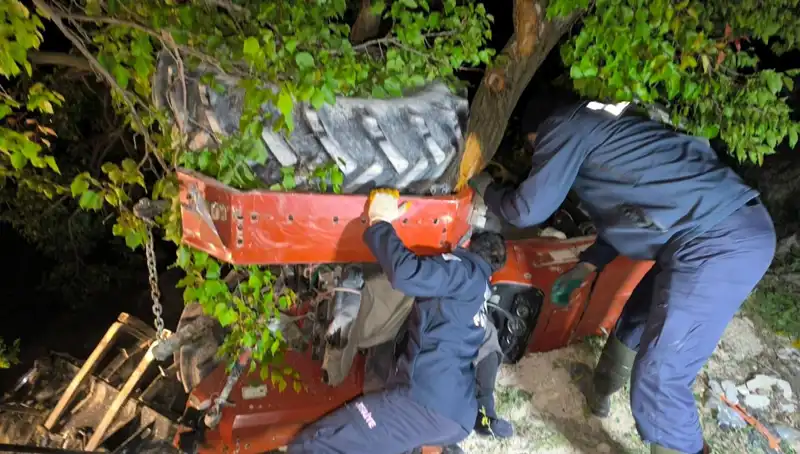 Kontrolden Çıkan Traktörün Devrilmesi: Bir Hayat Kaybedildi