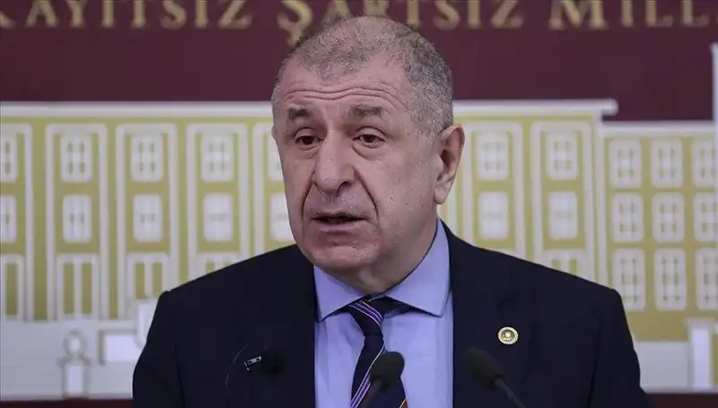 Ümit Özdağ, MİT Mensuplarını İfşa Soruşturmasında Beraat Etti: İşte Gelişmeler!