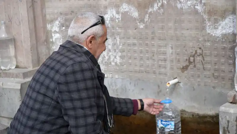 Erzincan'da Tuz Kaybını Önleyici Şifalı Şişe Su İhtiyacı Artıyor