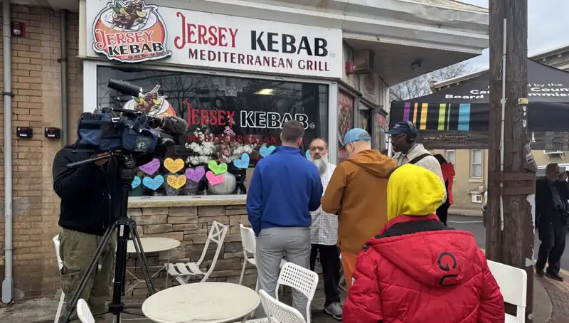 Türk Ailesi Trumpzede Oldu: Gözaltına Alınan Yeşil Kart Bekleyenler