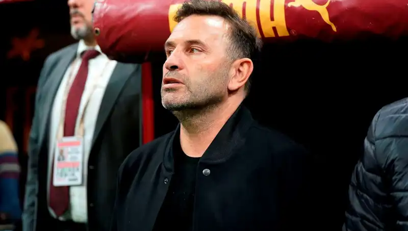 Galatasaray’da Okan Buruk’tan Sürpriz Değişiklik ile İlgili Detaylar
