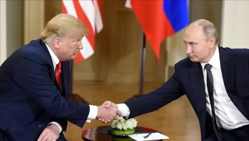 Kremlin'den Şaşırtan Açıklama: Putin, Trump ile Görüşmeye Hazır!