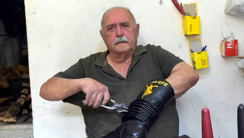 Tireli Hasan Usta'nın 64 Yıllık Ustalığı: Elle Yapılan Eşsiz Lezzetler