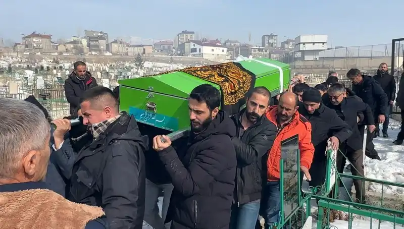 Elektrik Akımına Kapılan Genç Kızın Dramı: Son Yolculuğuna Uğurlandı