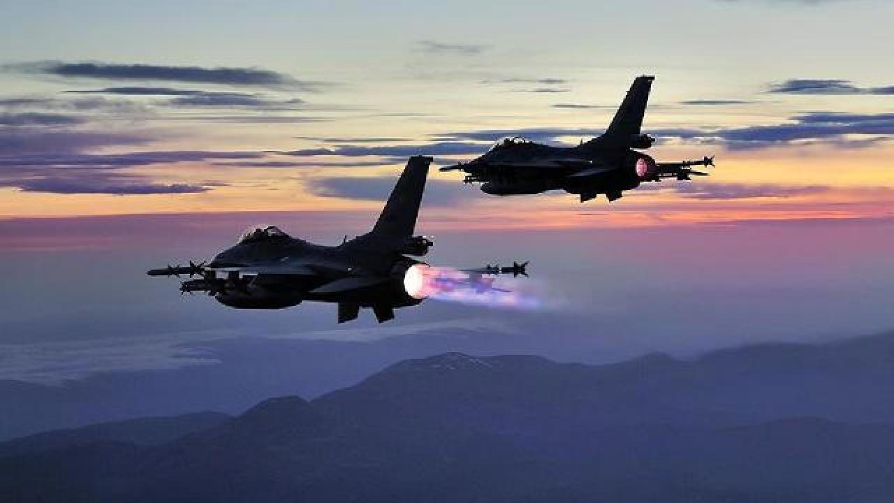 Irak'ın kuzeyinde teröristlere operasyon: 13 hedef imha edildi
