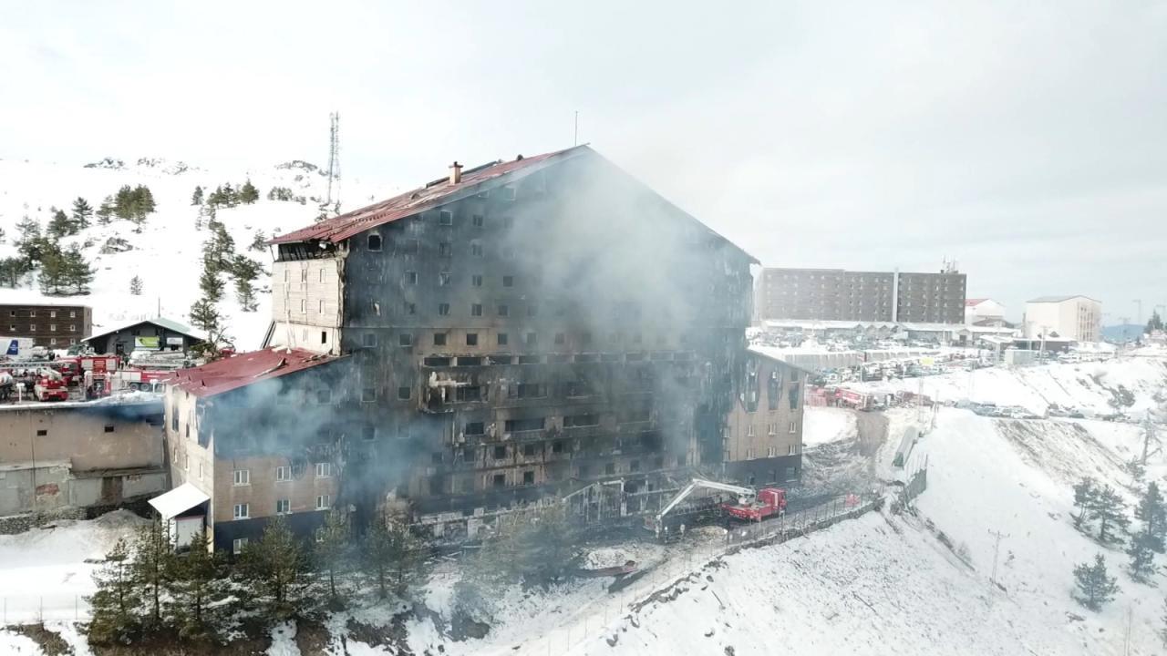 Bakan Tunç: Otelden gözaltına alınan 4 kişi arasında otelin sahibi de var!