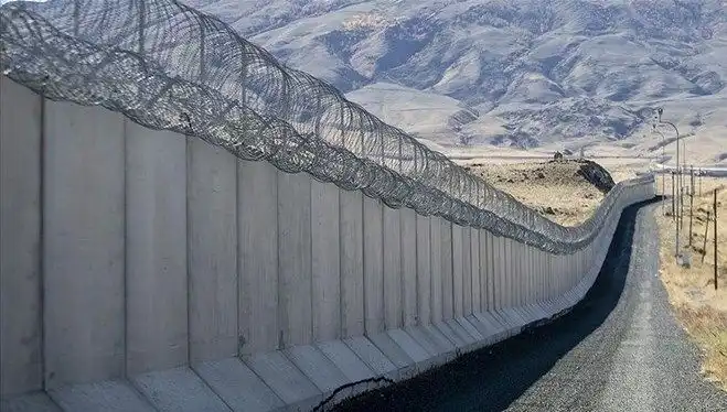Türkiye-Girit Sınırına Duvar: Göç İdaresi’nden Çarpıcı Açıklamalar