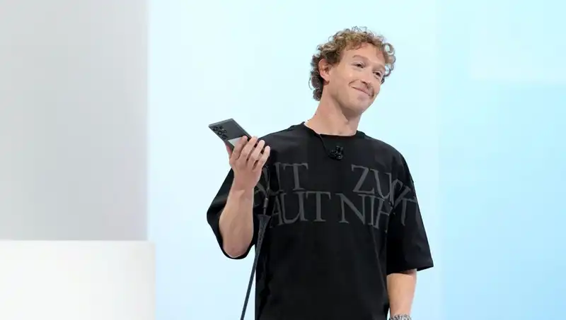 Zuckerberg'in Gizli Yapay Zeka Projeleri: 100 Milyon Dolar Değerinde Yetenek Avı!