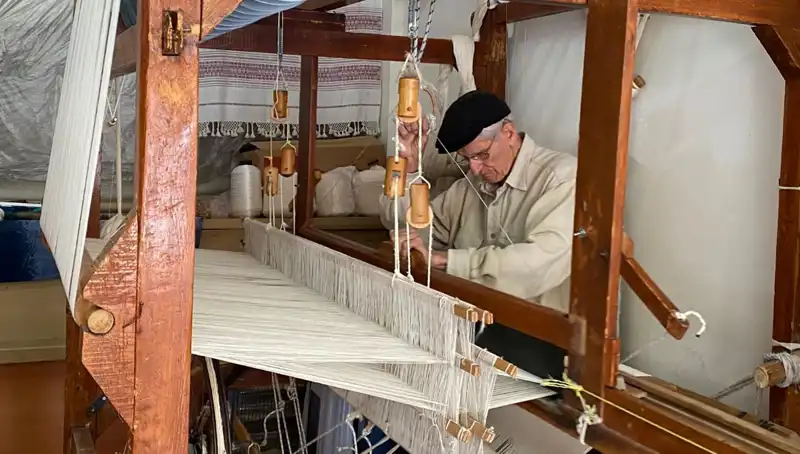 62 Yıldır İpliği Sanata Dönüştüren Usta: Bir Hayalin Gerçekleşmesi