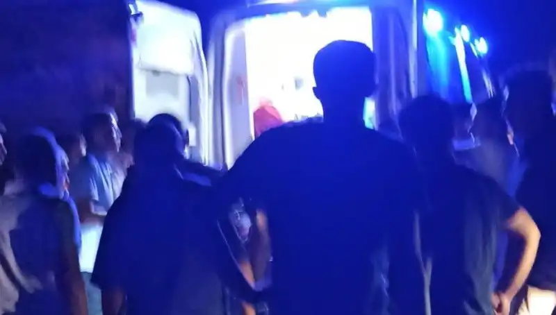 Otomobil Uçuruma Yuvarlandı: Kaza Anı Gözler Önünde Yaşandı