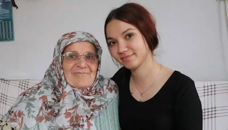 Anneanne Terliği Silah Olarak Değerlendirildi, 4 Yıl Ceza Aldı!