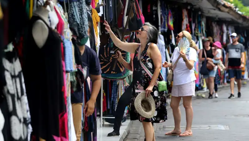 Bali'de Turistlere Kıyafet Yasağı Uygulaması Başladı: Cezalar Belirlendi