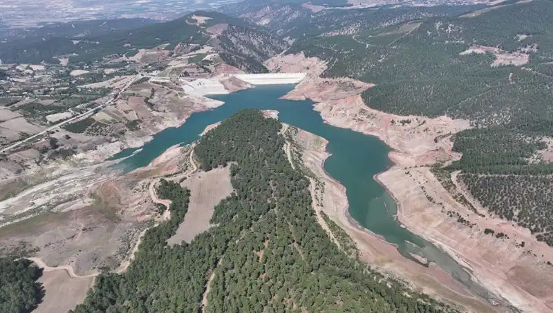 Denizli'de Su Krizi Kapıda: Tüm Şehre Su Tasarrufu Çağrısı Yapıldı