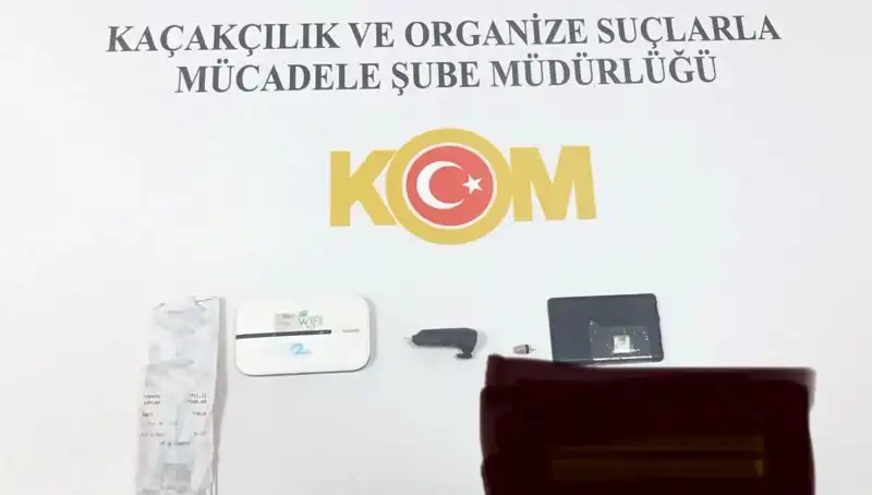 Ehliyet Sınavında Kopya Skandalı: Düzeneğiyle Yakalanan Adaylar Şaşırttı
