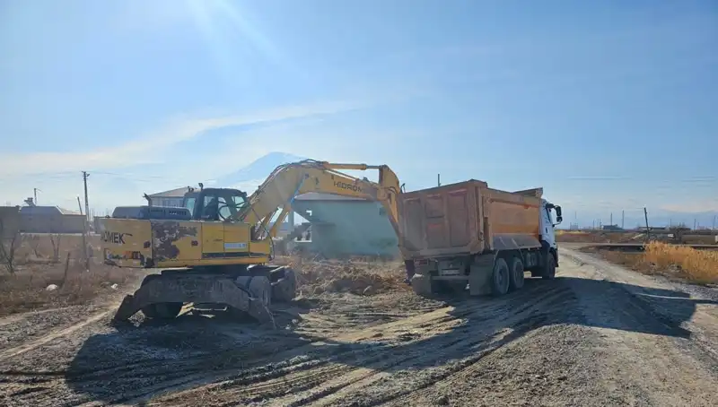 Iğdır'da Görülen 179 Metruk Yapı Yıkıldı, Kent Daha Güvenli Hale Geliyor!