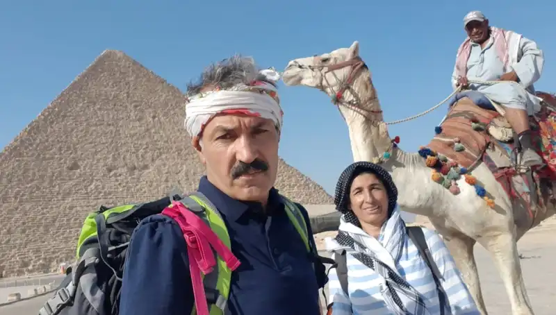 Şırnaklı Çift 16 Yılda İneklerle 40 Ülke Gezip Dünya Turu Yaptı!