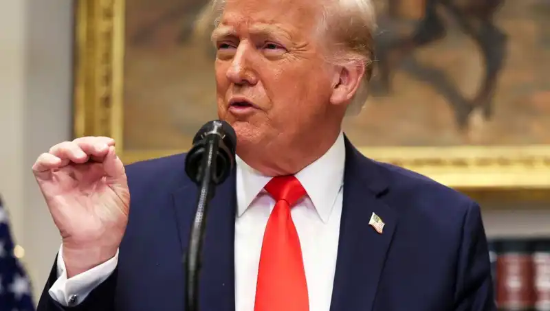 Trump’ın Yeni İmzaları: Gizemli İpuçları ve Kamuoyunu Bekleyen Sorular