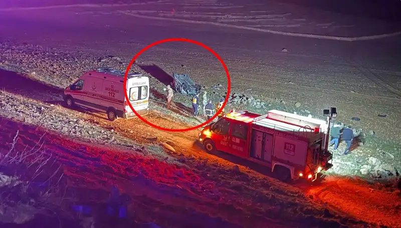 Otomobil Şarampole Devrildi: Feci Kazada 2 Hayatını Kaybetti