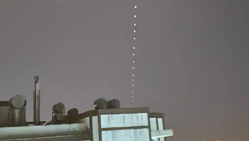 Adana'da, Göz Göze Gelen Starlink Uyduları Büyüledi!