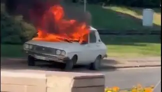 Meclis Önünde Beyaz Toros Yangını: ÖTV İndirimi Talebiyle Protesto