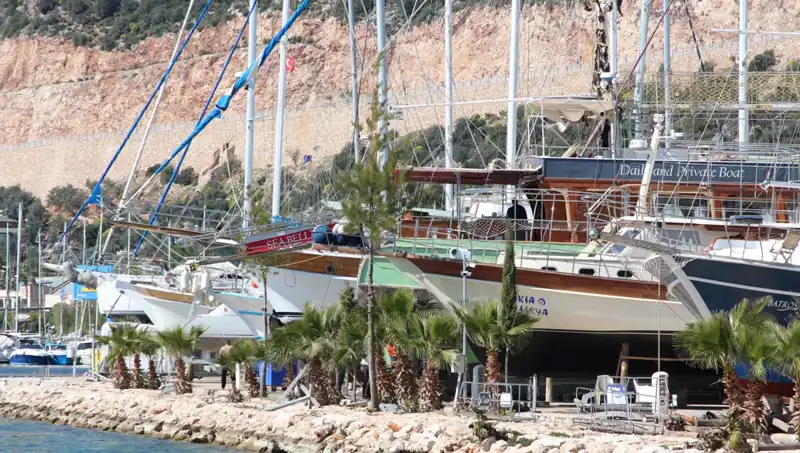 Kaş’ta Gezi Tekneleri Yola Çıkmak İçin Gün Sayıyor: Yaz Sezonu Başlıyor!