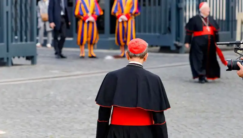 Papalık Seçimi Süreci Nedir? Yeni Papa Ne Zaman Seçilecek?