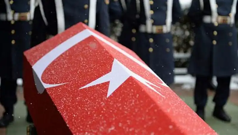 Pençe Kilit Operasyonu'nda Görevli Askerimiz Şehit Düştü