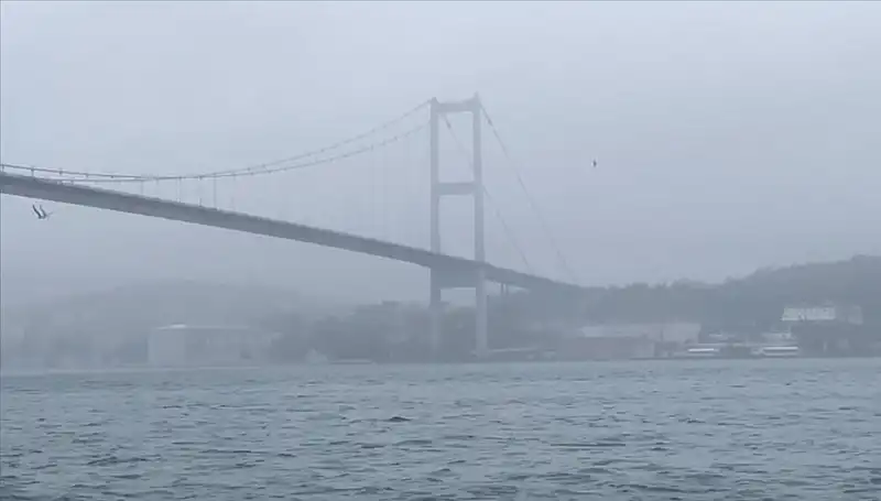 İstanbul Boğazı’nda Sis Nedeniyle Gemi Trafiğine Etkileyici Müdahale