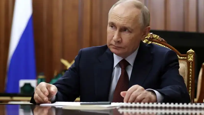 Putin’in Dijital Gulag Planı: Rusya’daki Tüm Cihazlarda Uygulama Zorunluluğu