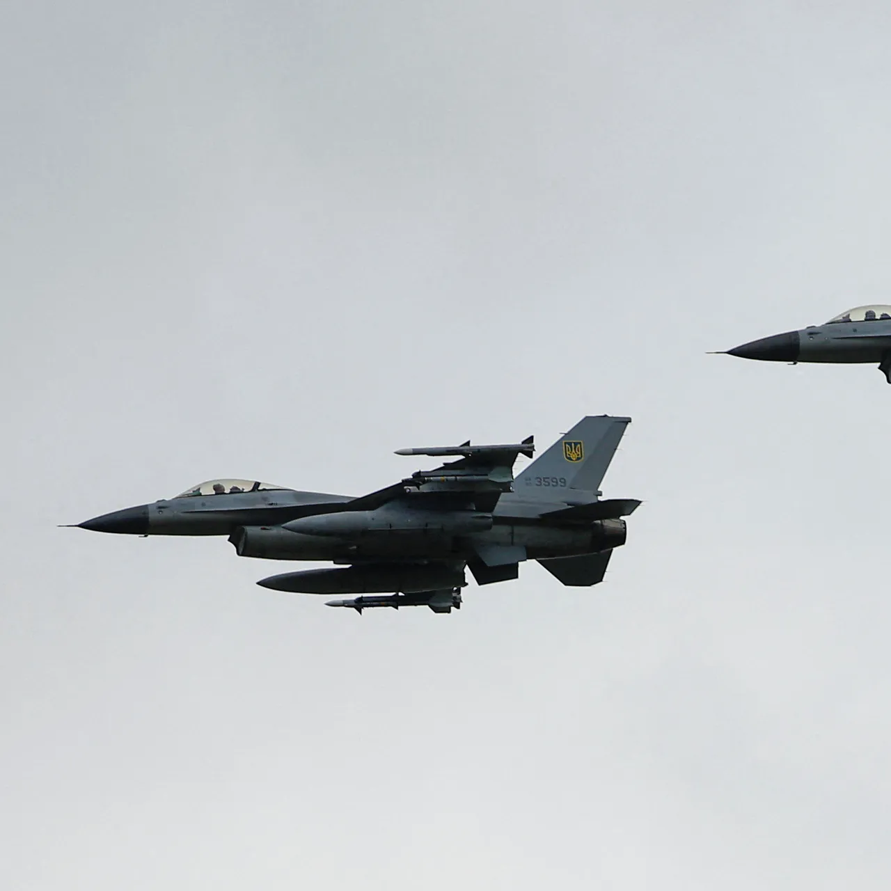Danimarka, Ukrayna'ya F-16 Uçakları Gönderecek
