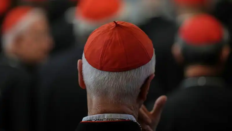 Yeni Papa Seçimi İçin Konklav Tarihi Açıklandı: Beklentiler Neler?
