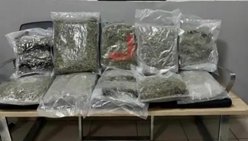 İzmir'de Bir Haftada 92 Şüphelinin Yakalanması: Emniyetin Başarılı Operasyonu