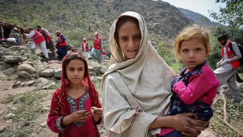 Afganistan'da Gece Yarısı Deprem: 2000'den Fazla Hayat Kaybı!