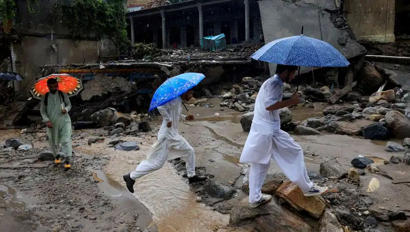 Pakistan'daki Sel Felaketi: DSÖ'den Acil Tıbbi Yardım Geldi