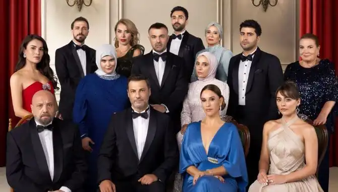 Kızılcık Şerbeti Yeni Sezonuyla Dönüyor: İlk Bölüm Tarihi Açıklandı!