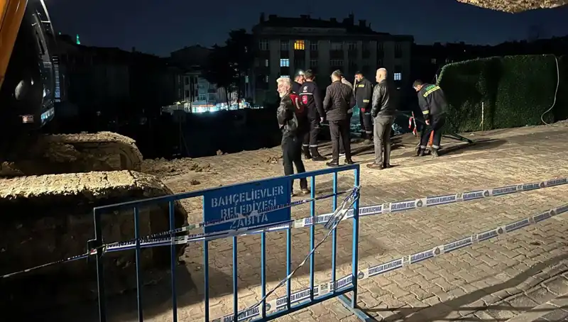 İstanbul'da İnşaat Alanında Korkutan Çökme Olayı!