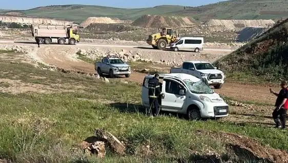Mardin'de Feci Kaza: Dört Kişi Yaralandı, Olay Yeri Kaosa Dönüştü!