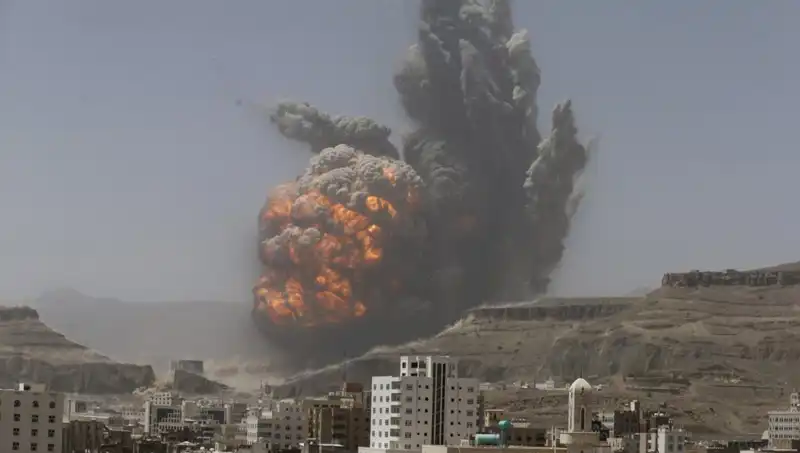 ABD'nin Yemen'deki Hava Saldırısı: 5 Ölü ve 13 Yaralı!