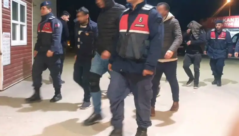 Uyuşturucu Partisine Baskın: Bağ Evinde Şok Edici Gelişmeler