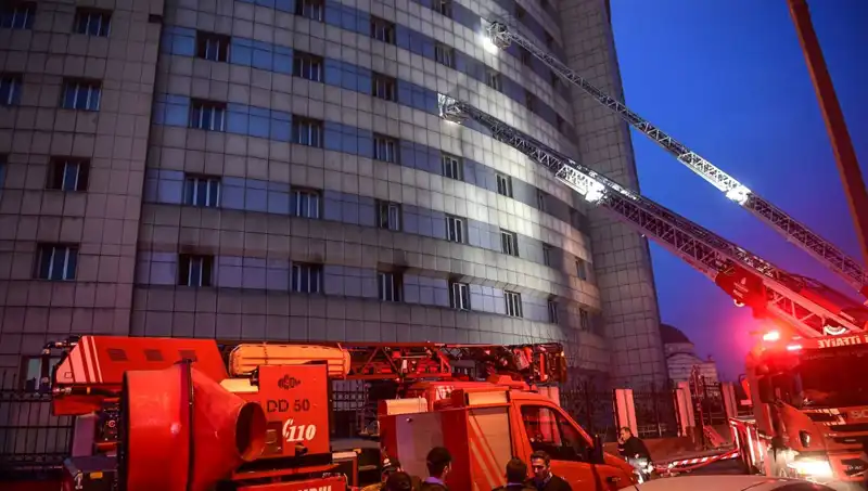 Yüksek Katlı Binalarda Yaşayanlar için Hayati Uyarı: İtfaiyecilerin Belirttiği Tehlike