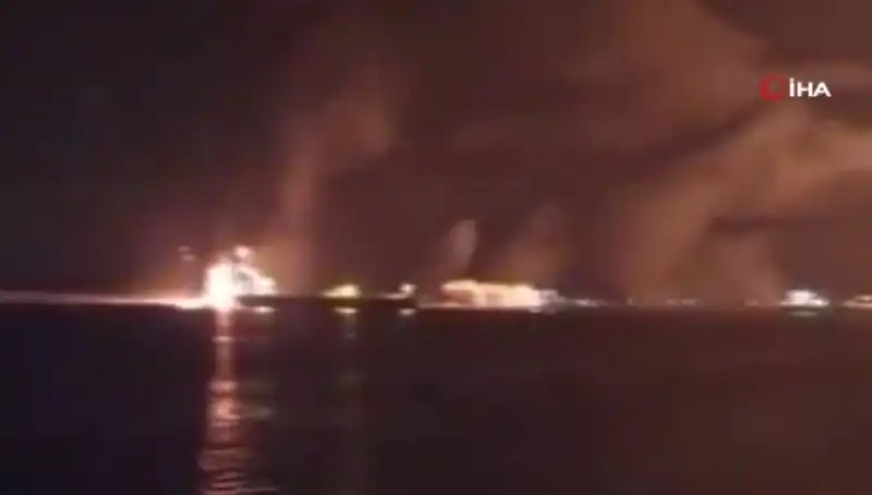 Yemen'de Yakıt Limanına Yapılan Saldırıda Son Gelişmeler
