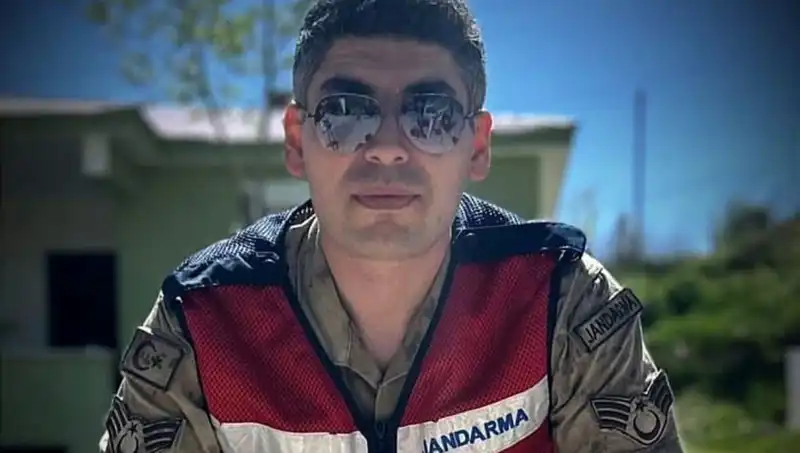 Halı Saha Maçında Yaşamını Yitiren Kadir Astsubayın Acı Hikayesi