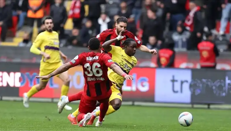 Süper Lig Heyecanı Geri Döndü: Haftanın Beklenen Maçları