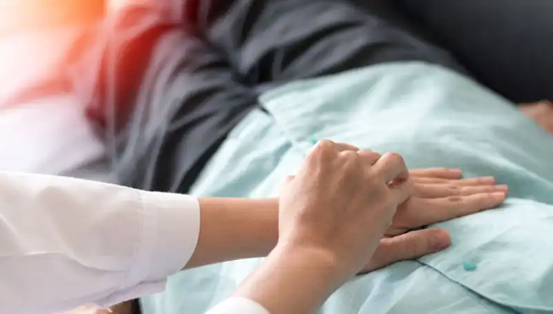 Doktora Gittiğinde Hayatı Değişti: Sadece Bu Belirtiyle 1 Yıl Ömrü Kaldığını Öğrendi