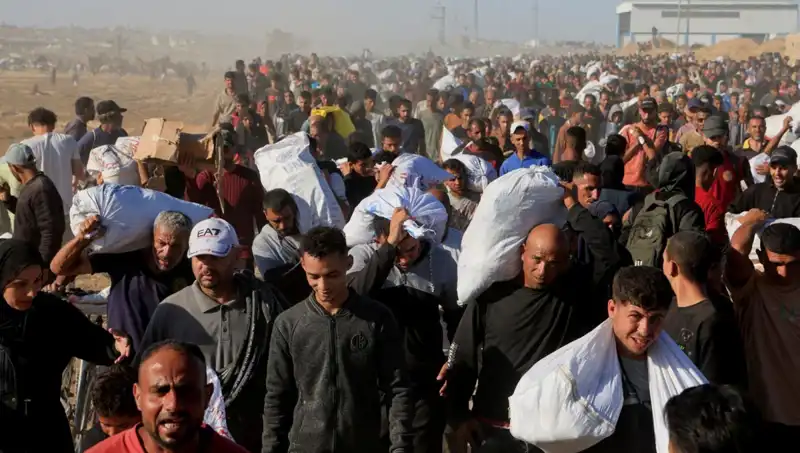 İsrail Ordusu'ndan Han Yunus'a Kuşatma: Stratejik Koridor Açıklandı!